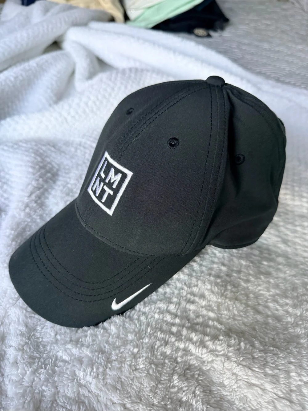 Nike Black LMNT Embroidered Swoosh Baseball Cap